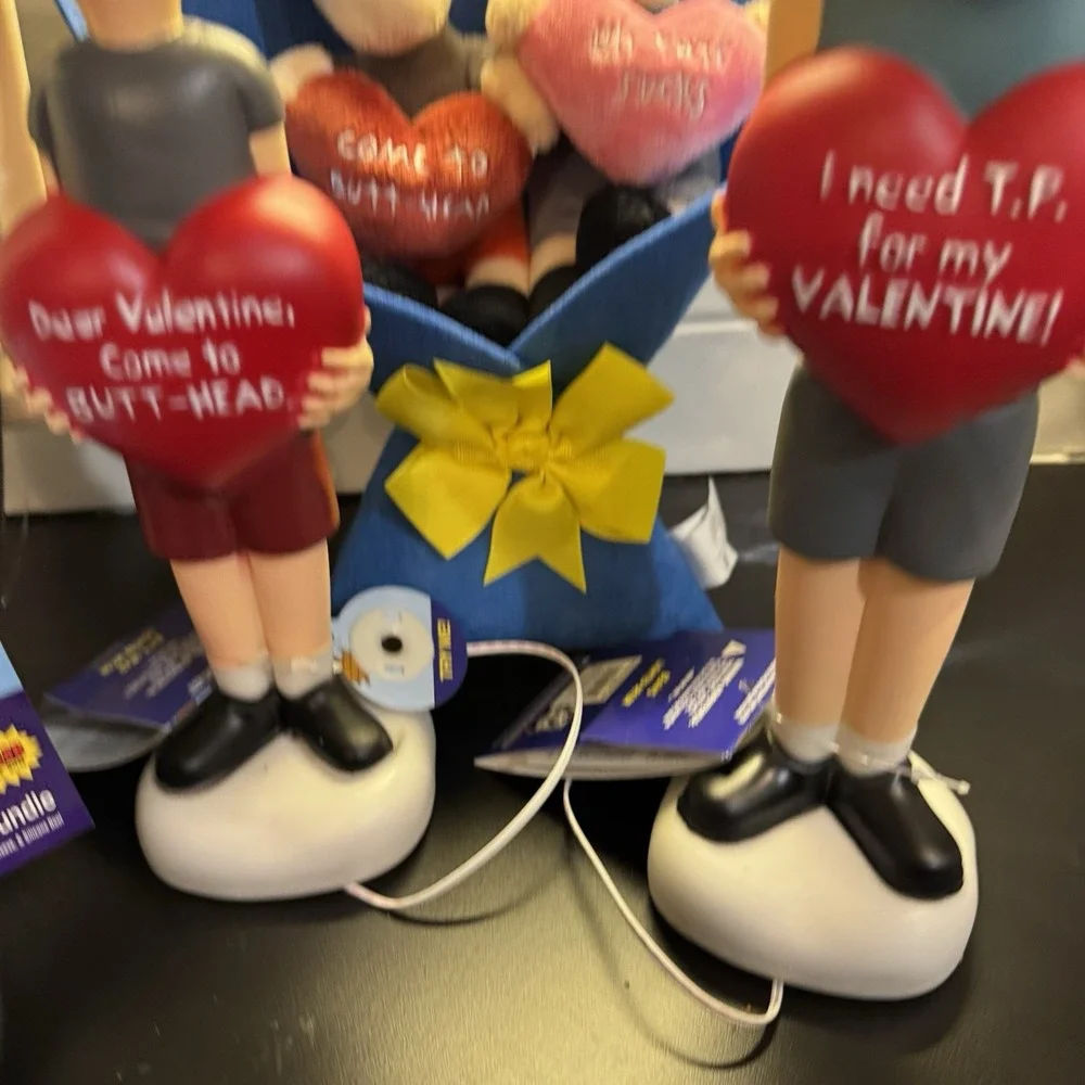 Ultimate Beavis And Butthead Bouquet, 2 Blow Molds, 2 Glass Tumblers, travel mug